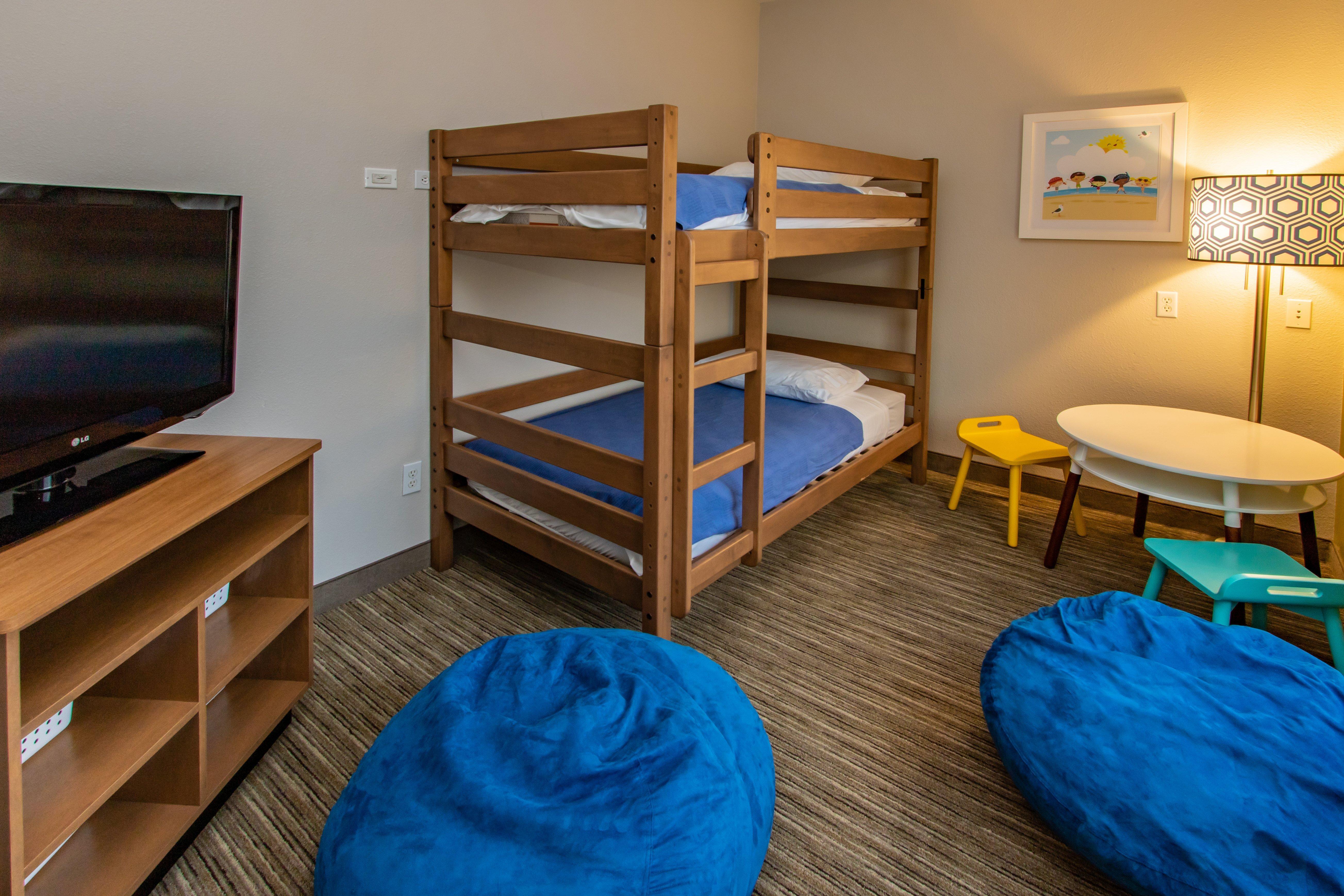 Holiday Inn Express Hotel & Suites Roseville - Galleria Area By Ihg Dış mekan fotoğraf