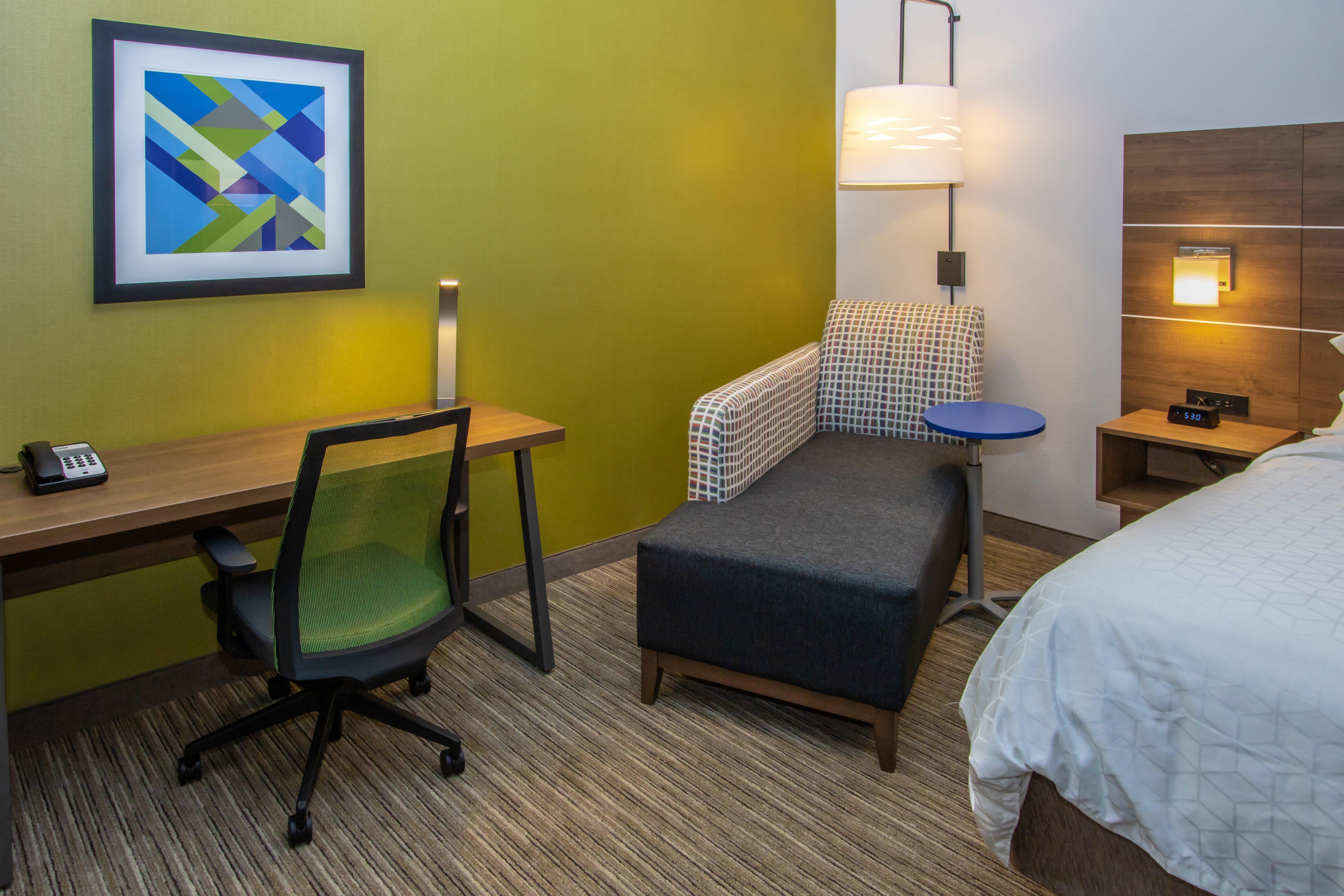 Holiday Inn Express Hotel & Suites Roseville - Galleria Area By Ihg Dış mekan fotoğraf