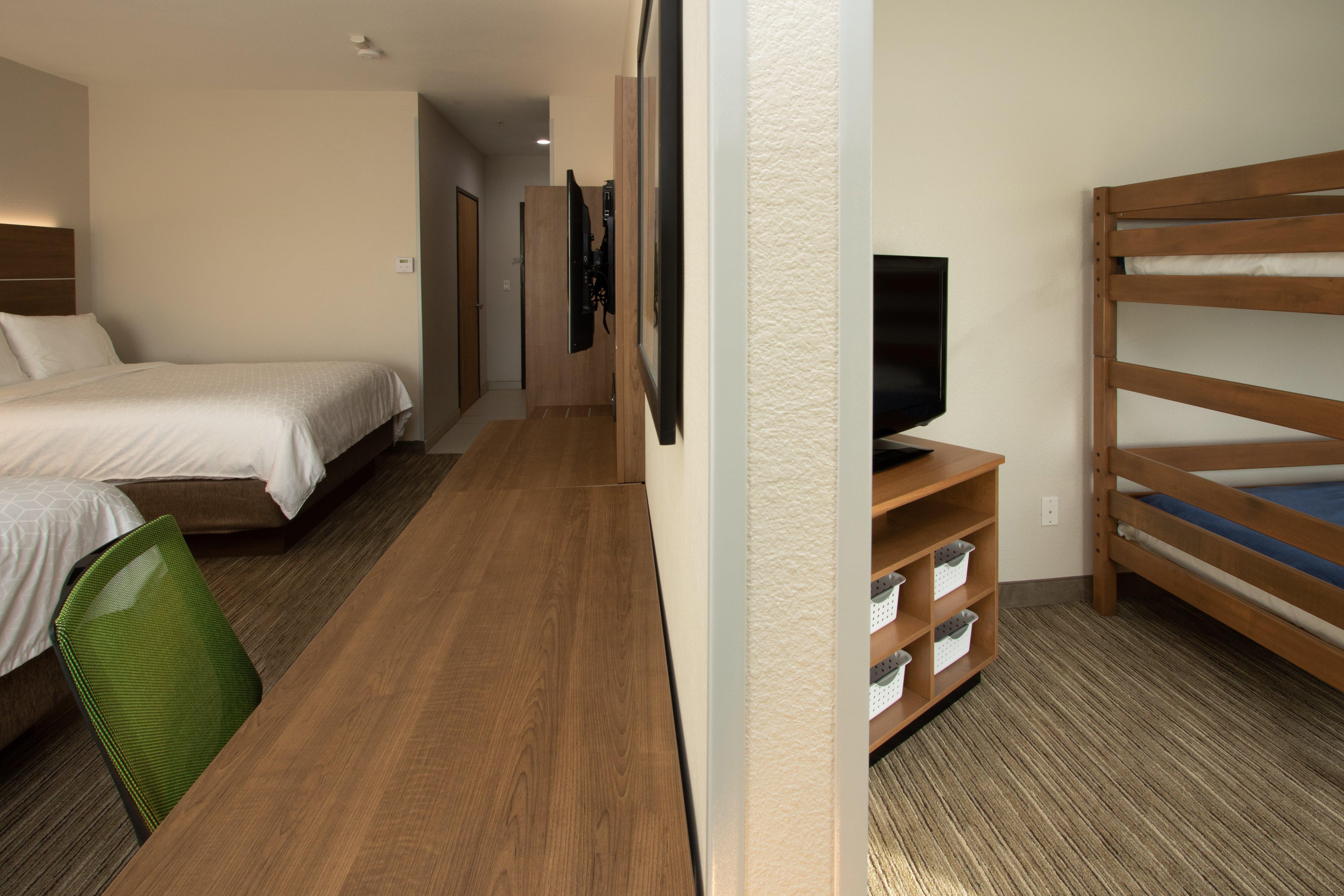Holiday Inn Express Hotel & Suites Roseville - Galleria Area By Ihg Dış mekan fotoğraf