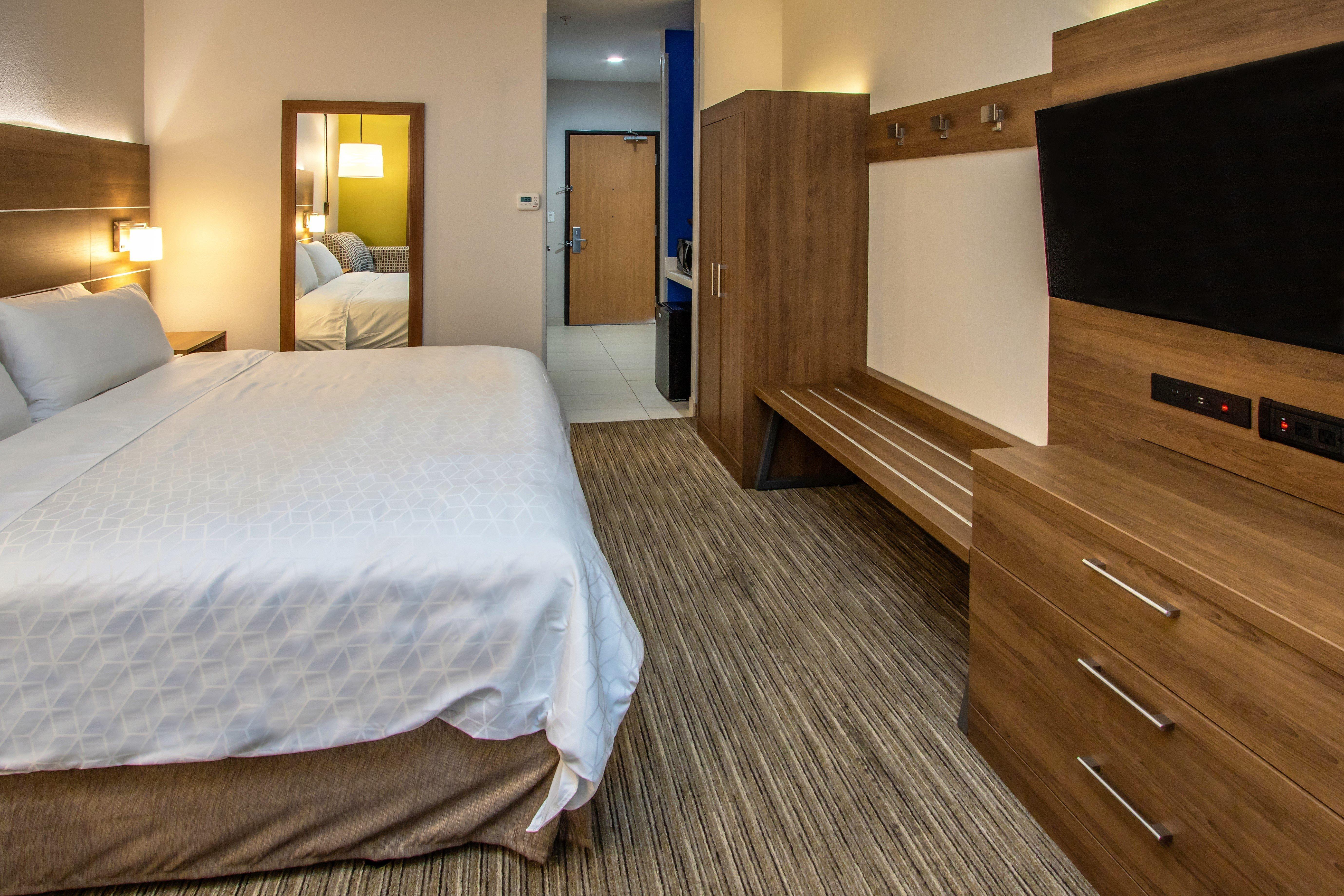 Holiday Inn Express Hotel & Suites Roseville - Galleria Area By Ihg Dış mekan fotoğraf