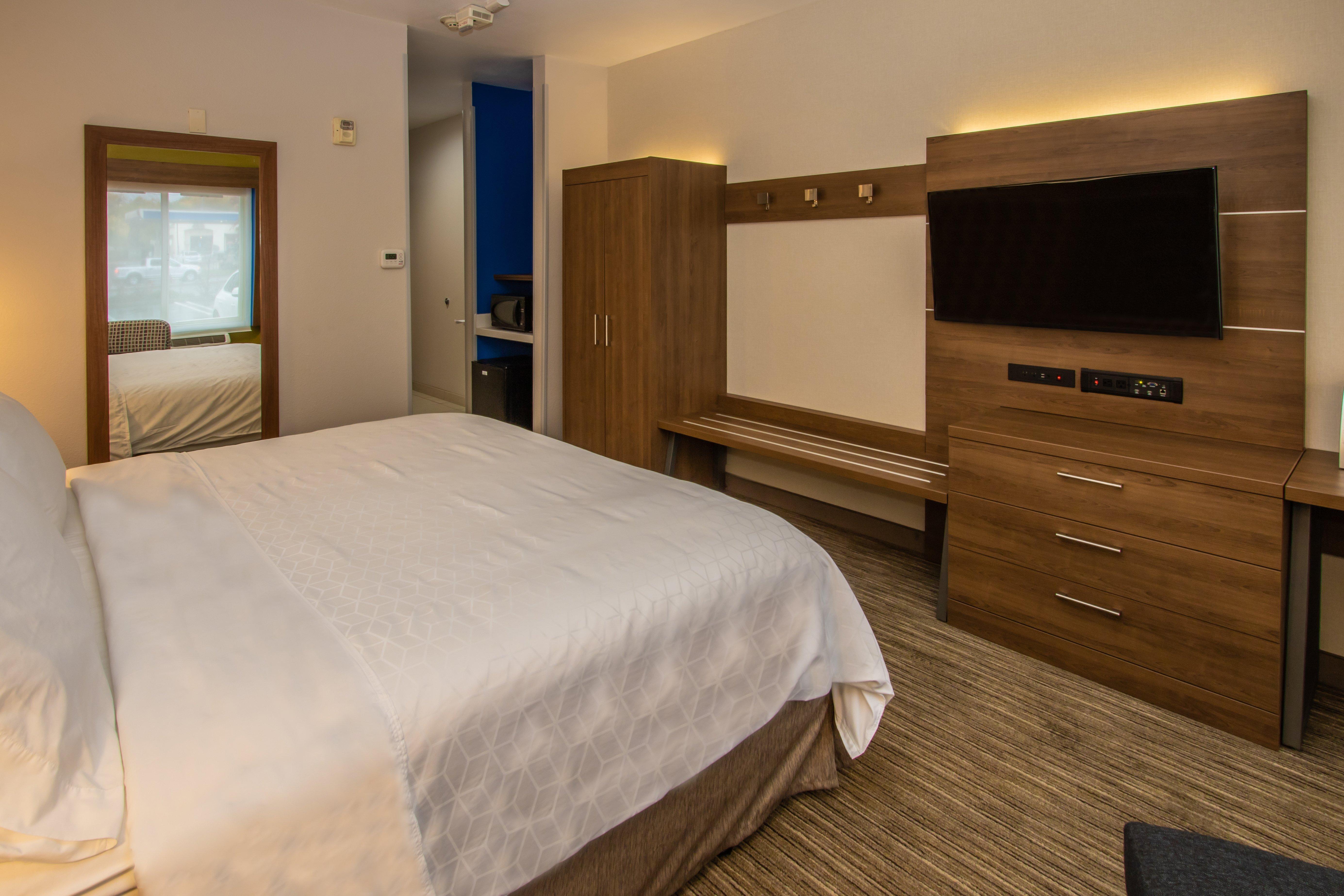 Holiday Inn Express Hotel & Suites Roseville - Galleria Area By Ihg Dış mekan fotoğraf