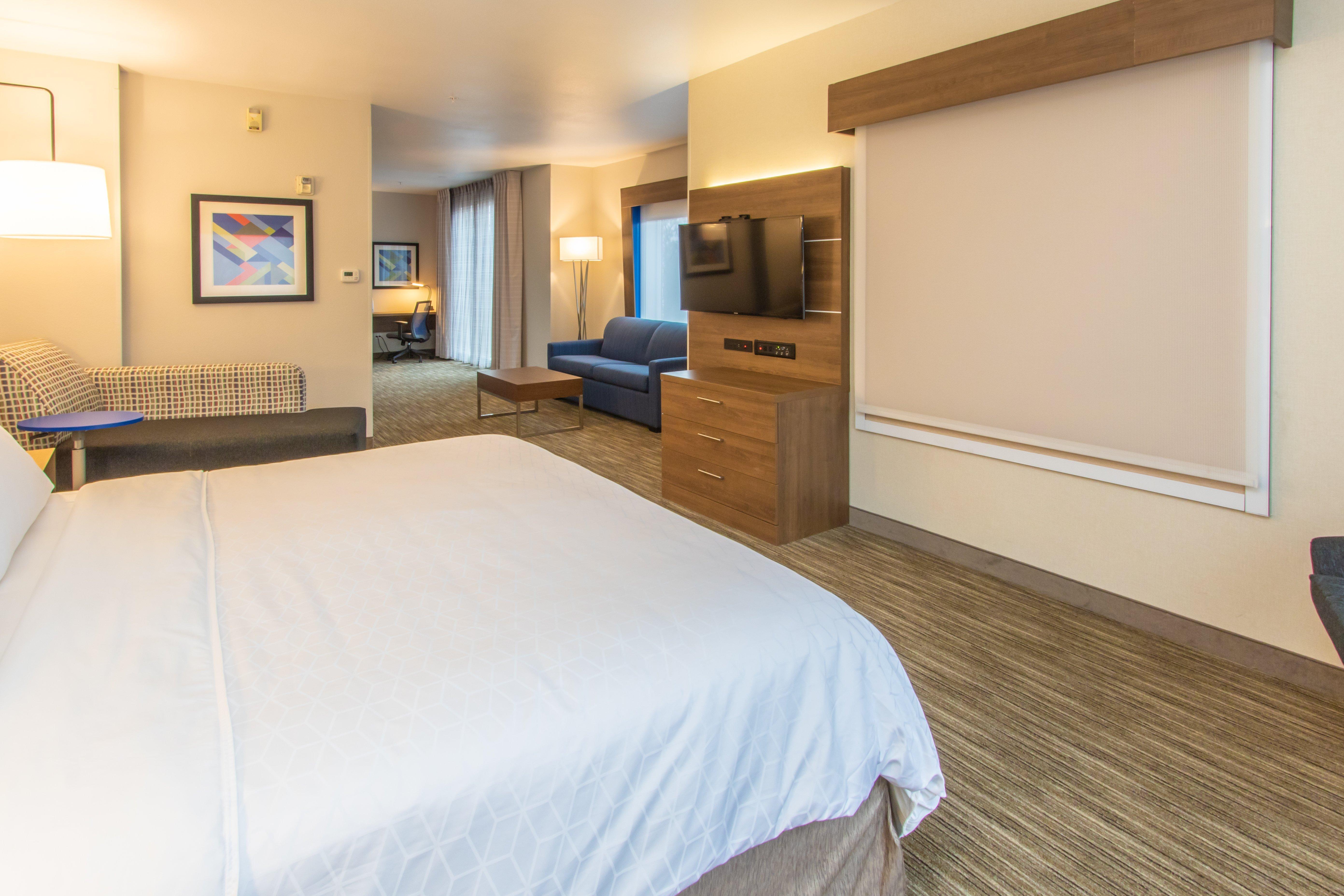 Holiday Inn Express Hotel & Suites Roseville - Galleria Area By Ihg Dış mekan fotoğraf