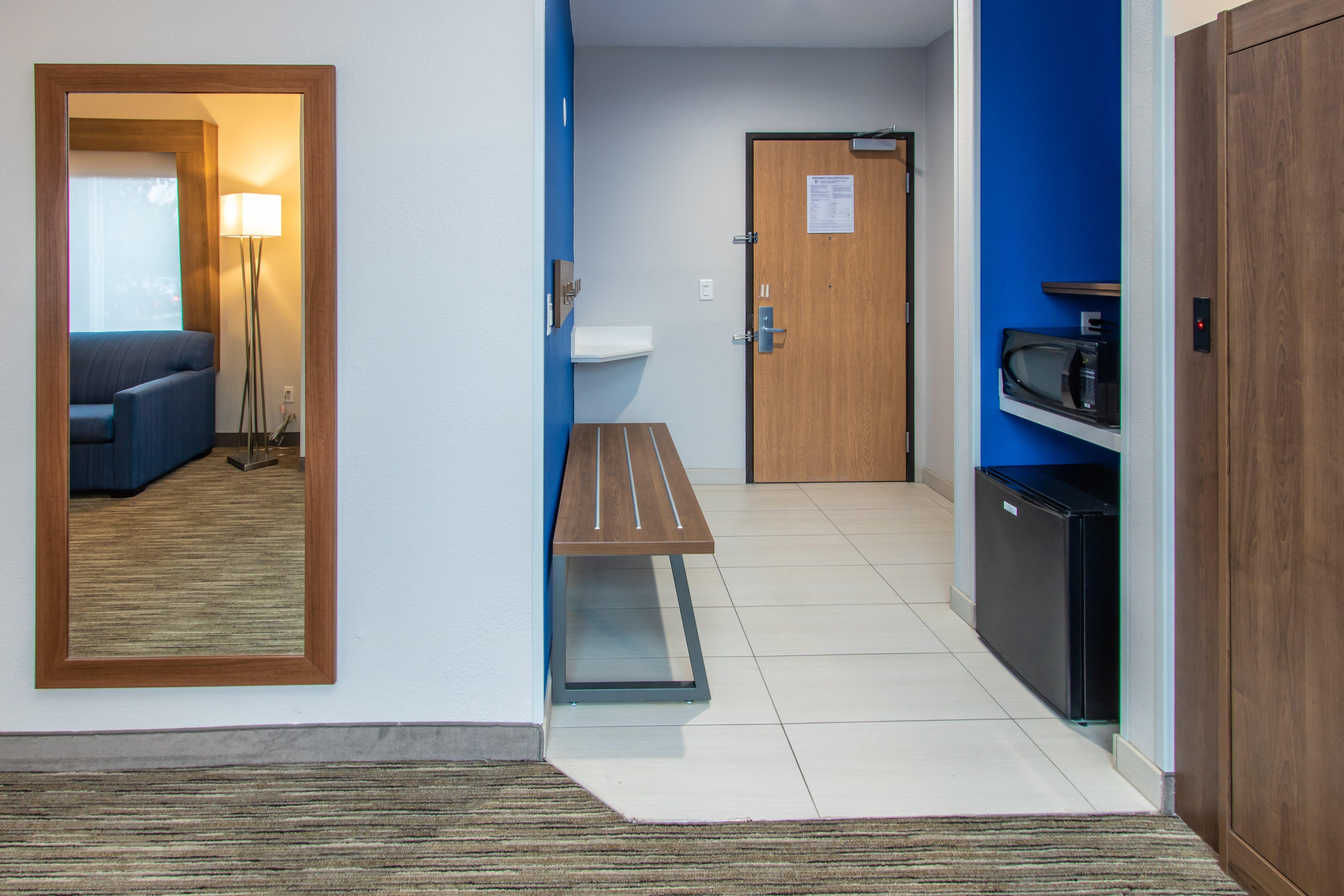Holiday Inn Express Hotel & Suites Roseville - Galleria Area By Ihg Dış mekan fotoğraf