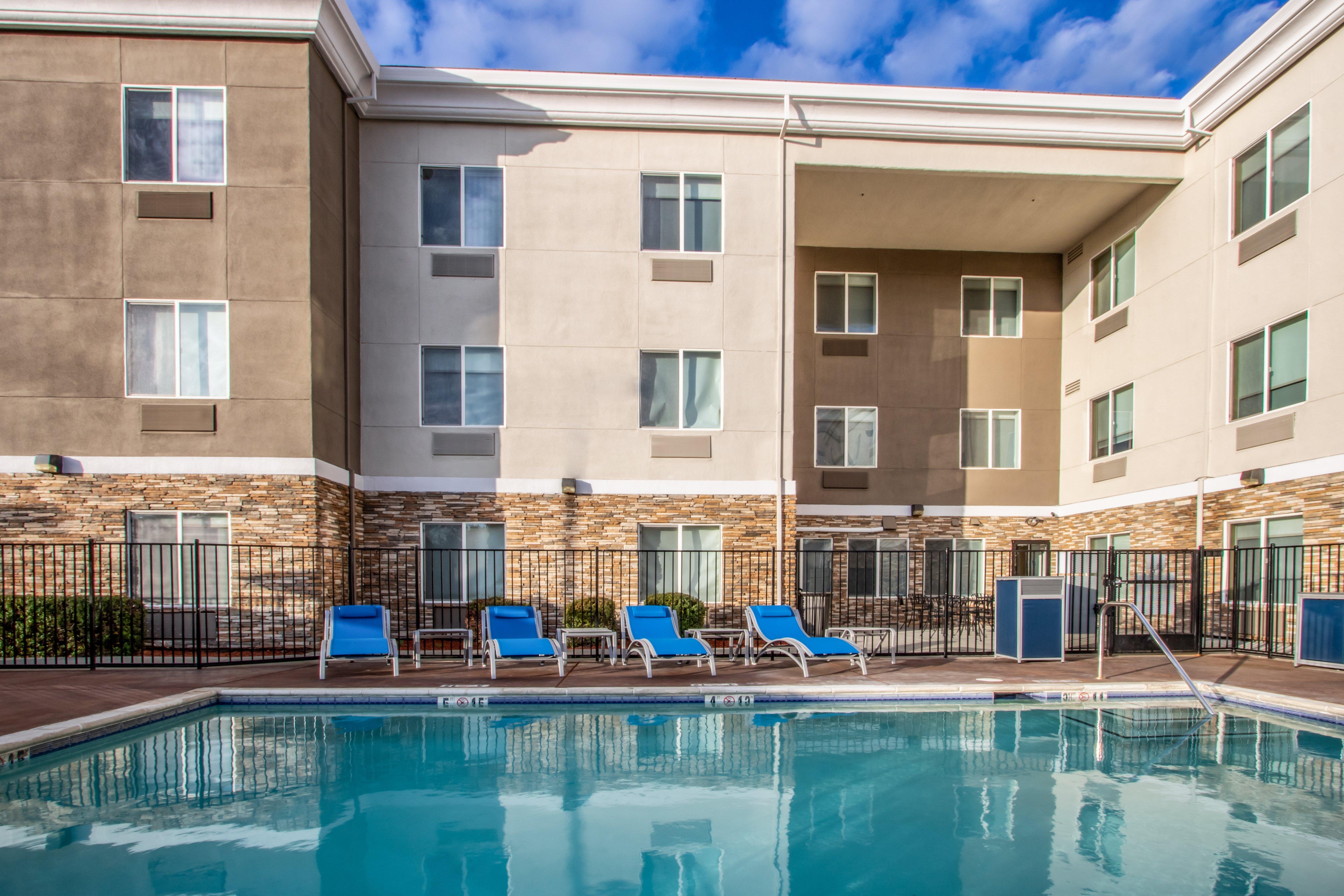 Holiday Inn Express Hotel & Suites Roseville - Galleria Area By Ihg Dış mekan fotoğraf