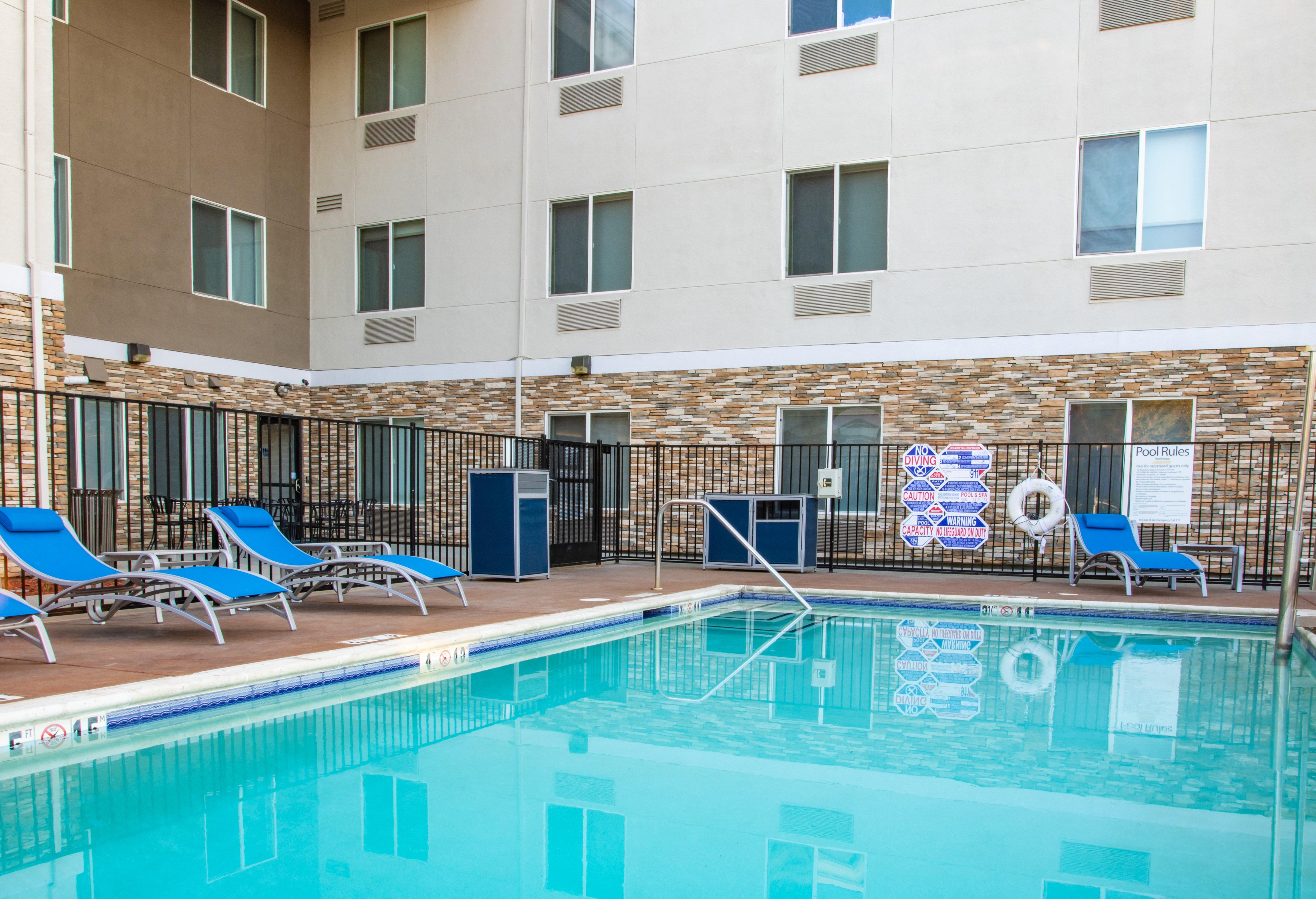 Holiday Inn Express Hotel & Suites Roseville - Galleria Area By Ihg Dış mekan fotoğraf