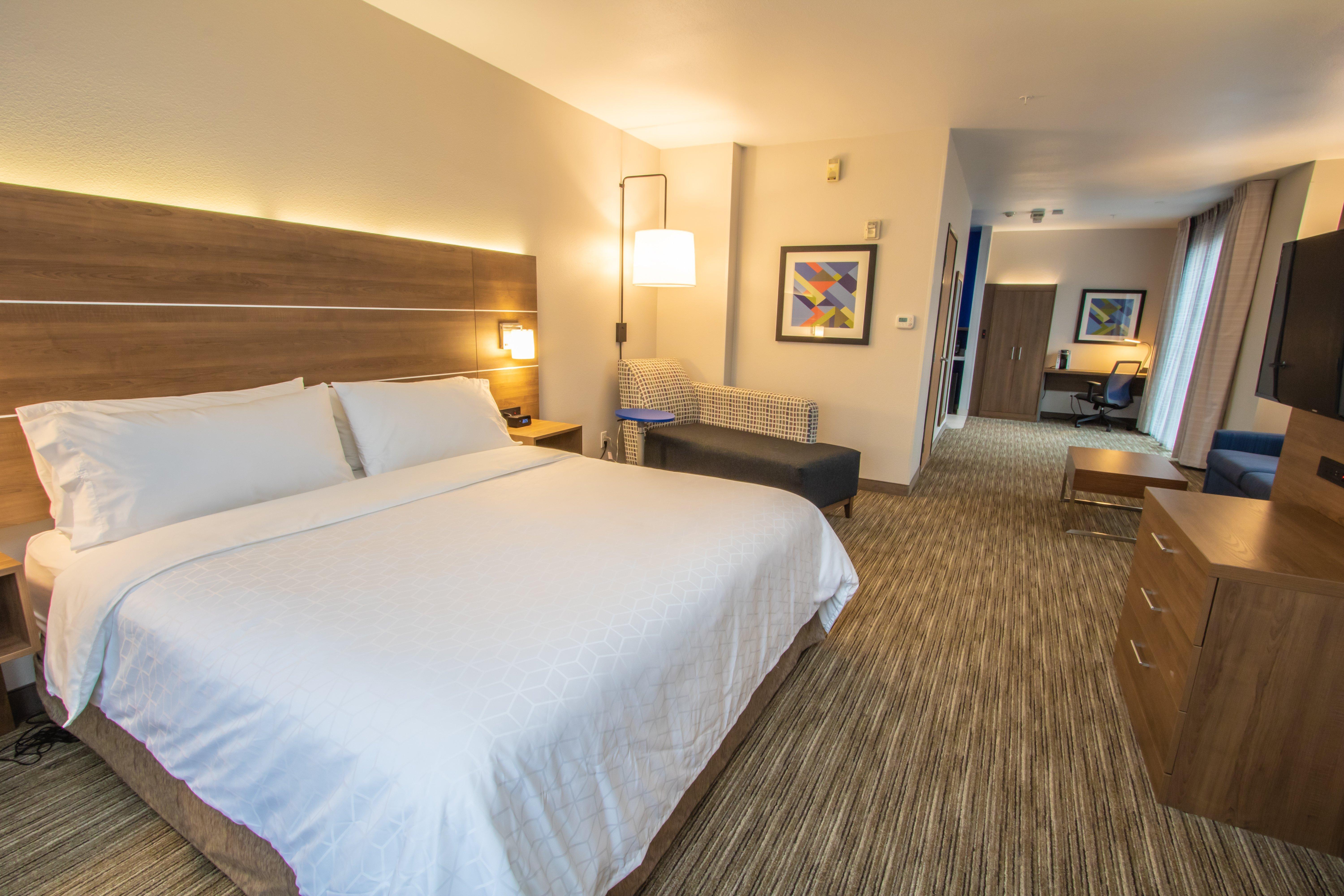 Holiday Inn Express Hotel & Suites Roseville - Galleria Area By Ihg Dış mekan fotoğraf